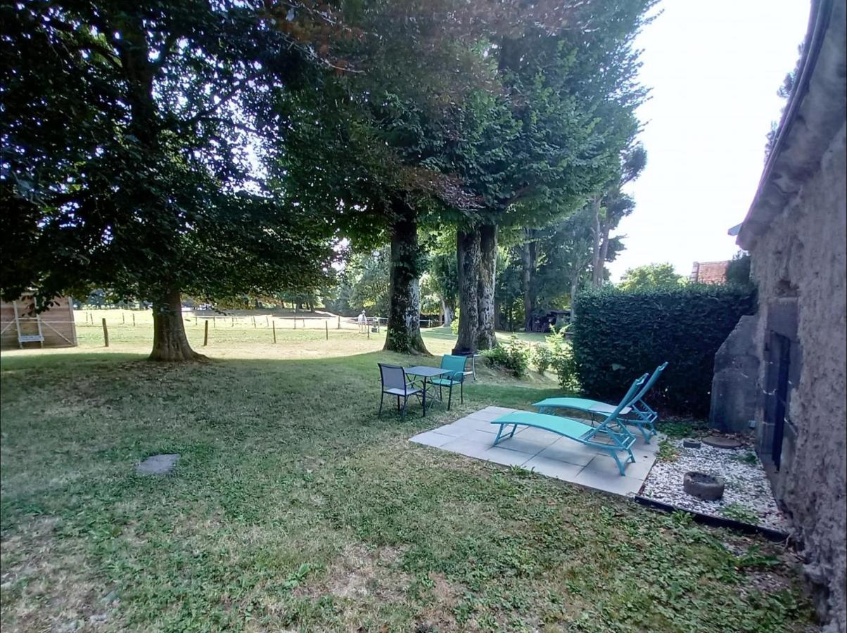 Les Gites De Recoleine Nebouzat Exterior photo